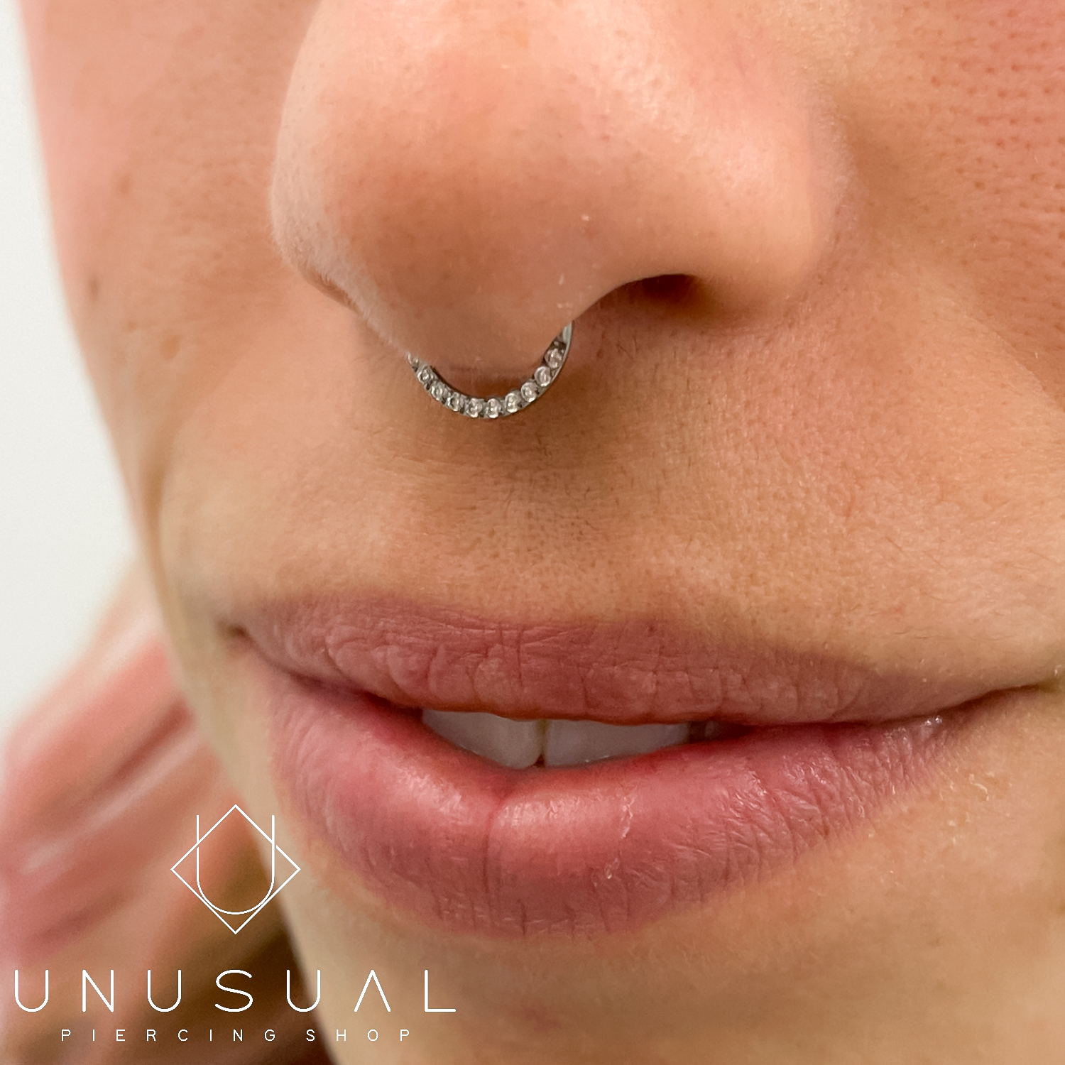 Frontal Septum Piercing – UnusualPiercingShop.com
