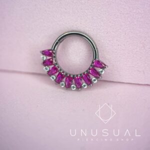 Kristine | Daith Piercing Titanium - Image 3