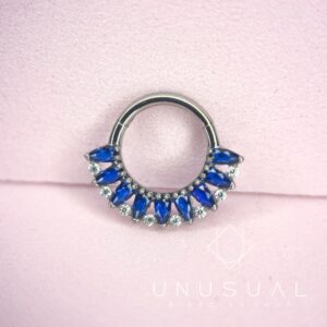 Kristine | Daith Piercing Titanium - Image 4